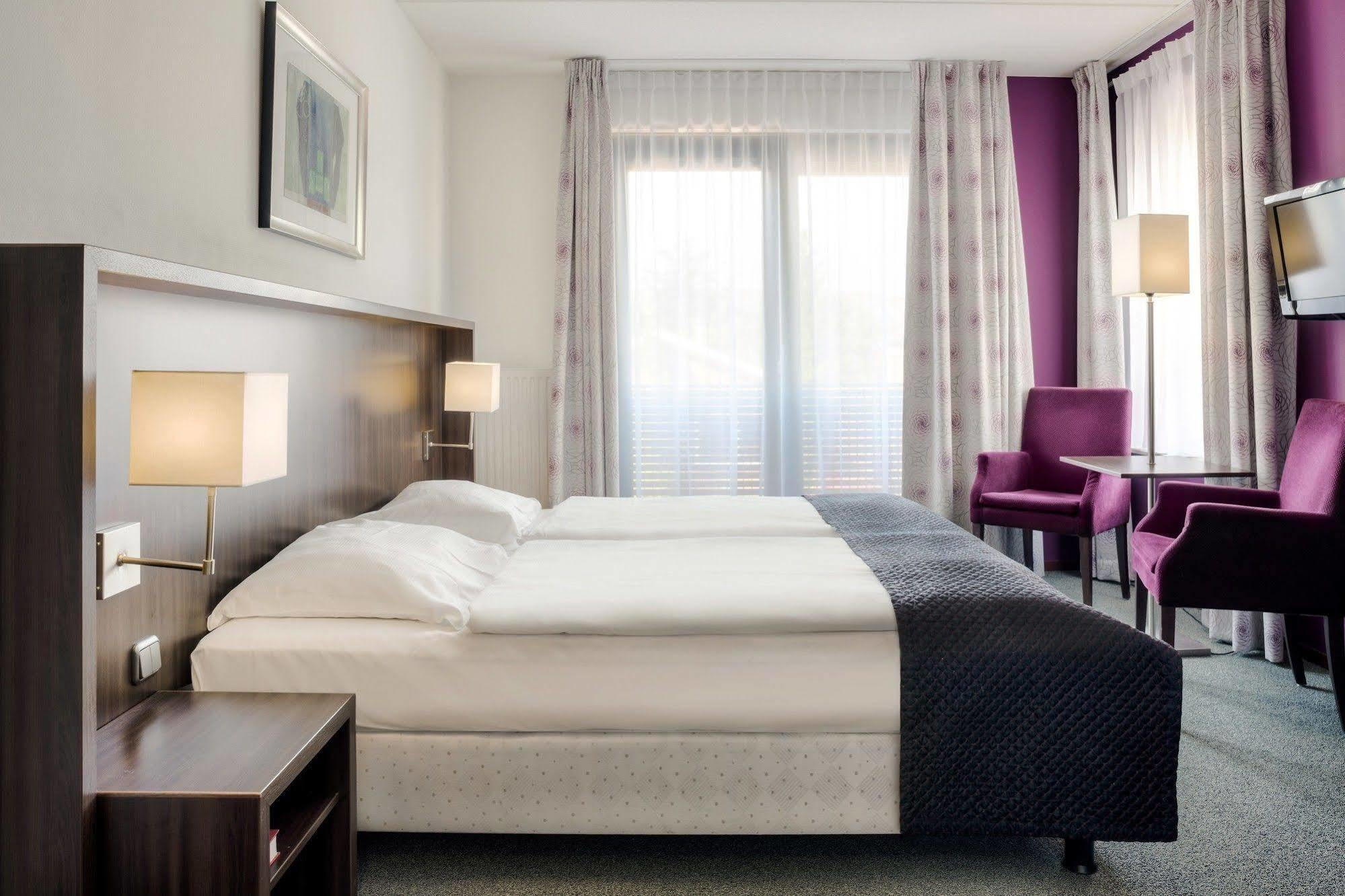 Hampshire Hotel - Avenarius Ruurlo Bagian luar foto